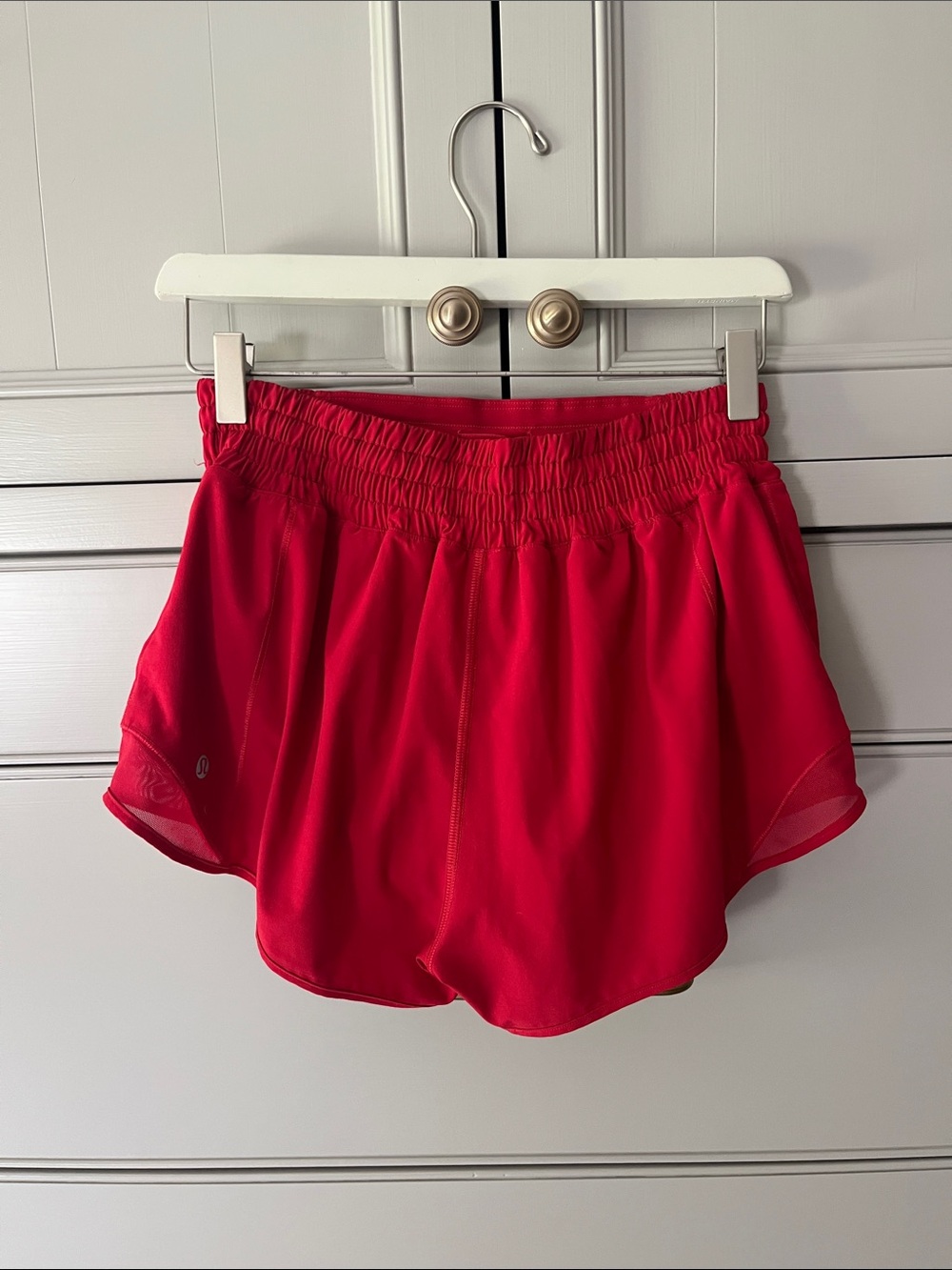 Lululemon Hotty Hot Short *High-Rise 2.5" Dark Red - Picture 5 of 7